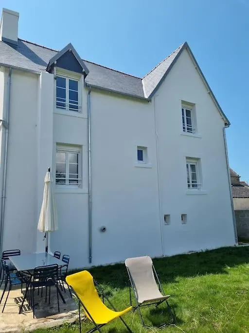 Holiday home Maison De Charme Avec Vue Mer Et Jardin Plouhinec
