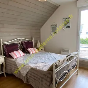 Hébergement de vacances Maison De Vacances, A 150 M De La, Plouhinec (Finistere)